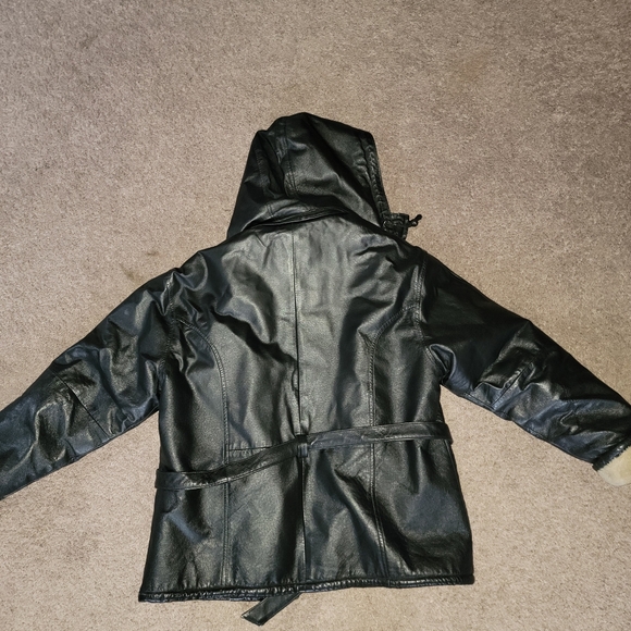 The Connection NY Women's Black Leather Jacket Faux Fur Lining Belt Hood Zip - Picture 9 of 12